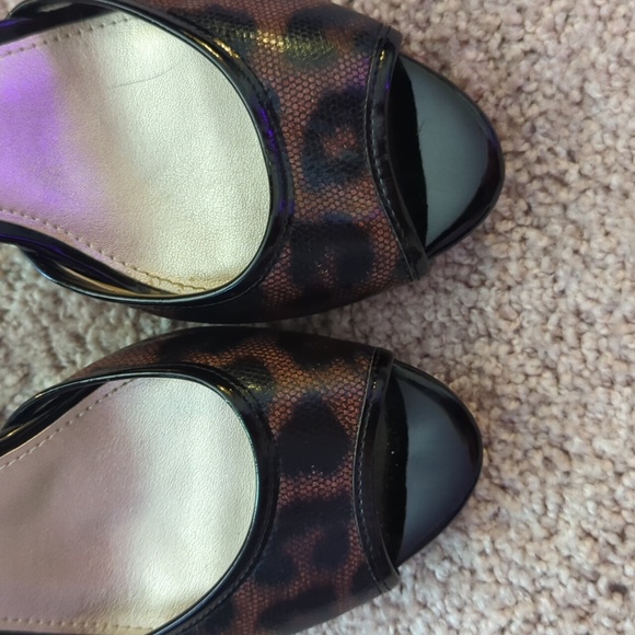 Anne Klein Etenia leopard print heels - Picture 4 of 7